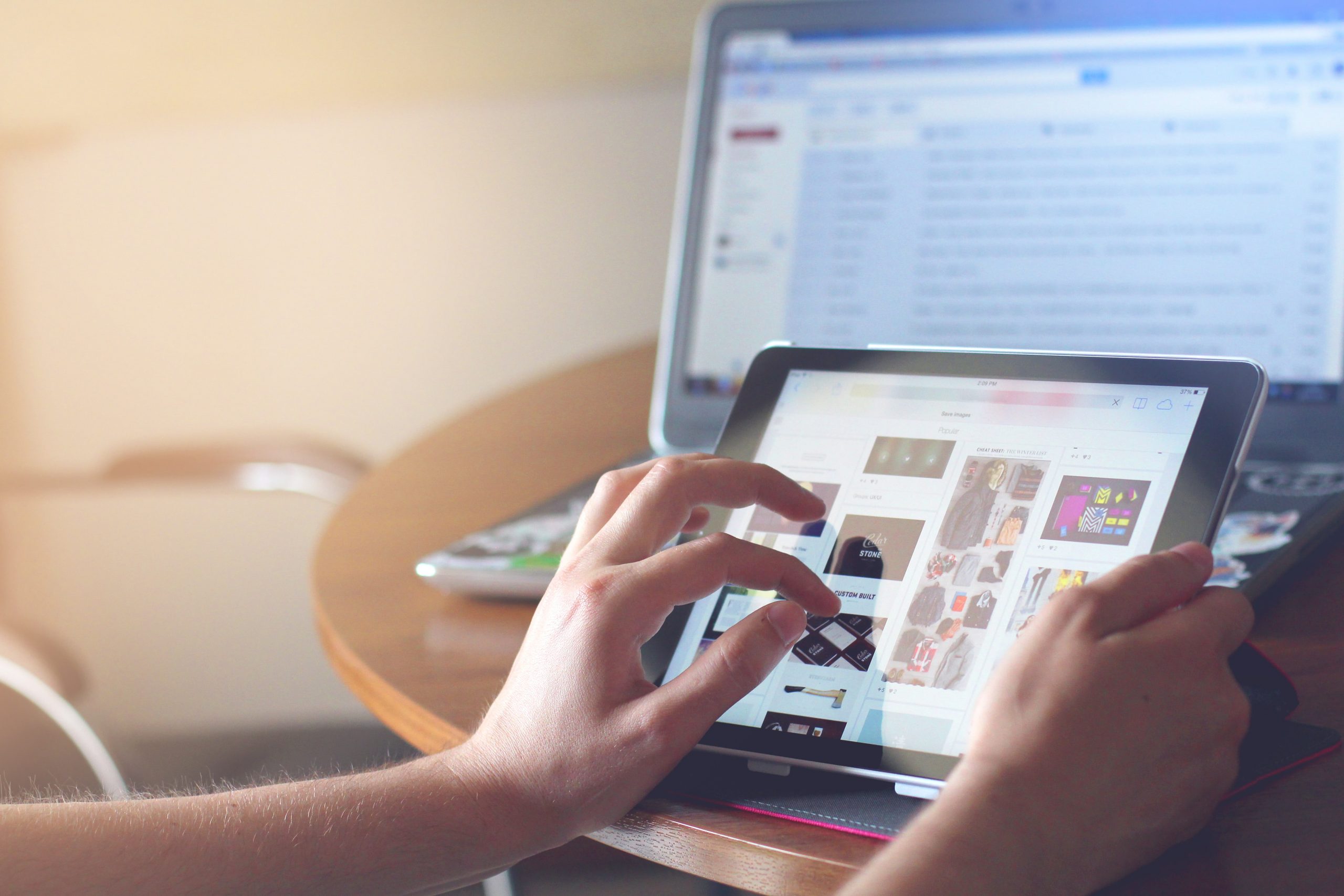 Dales voz a tus clientes y usa sus videos a tu favor: la ventaja del UGC (user-generated content)